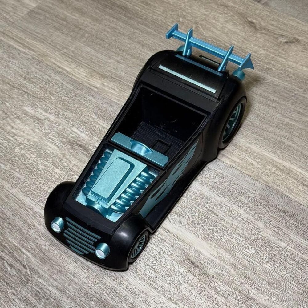 Roblox blue‎ toy car, in great condition
